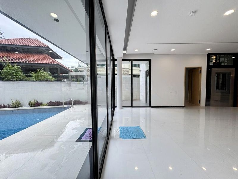 SELETAR HILLS ESTATE 14