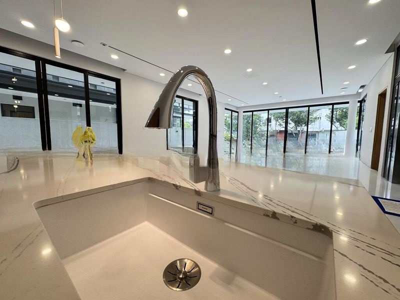 SELETAR HILLS ESTATE 11