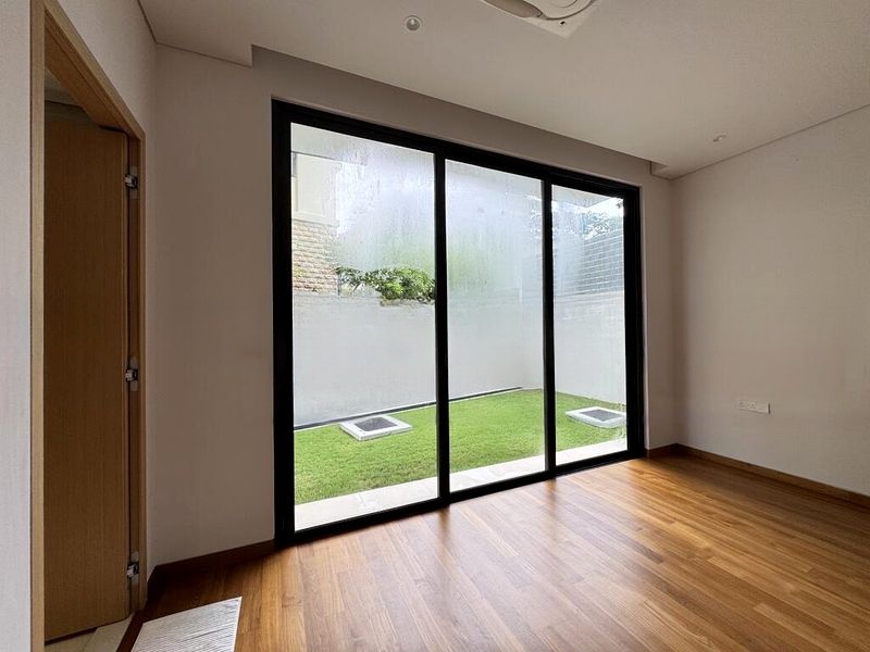 SELETAR HILLS ESTATE 6