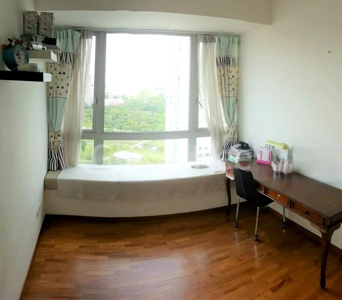 CLOVER BY THE PARK 6