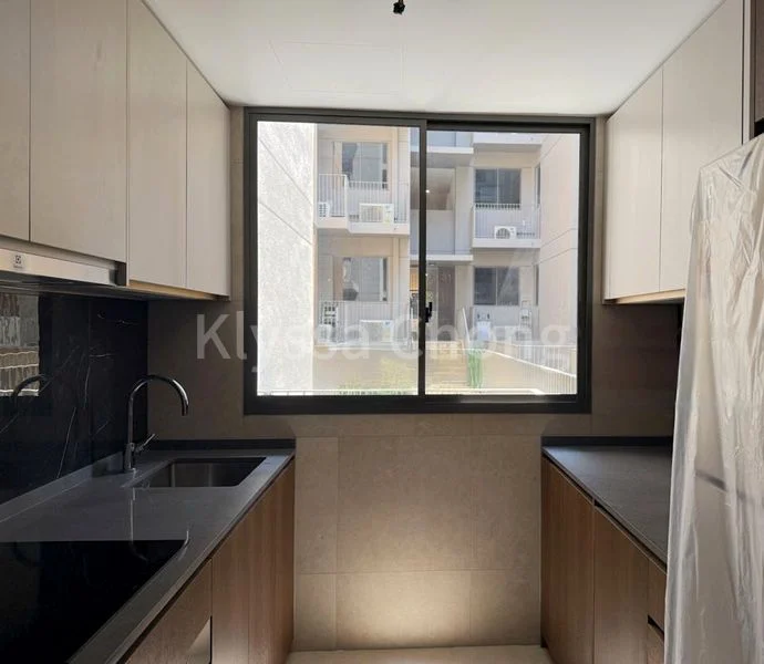 THE WATERGARDENS AT CANBERRA 6