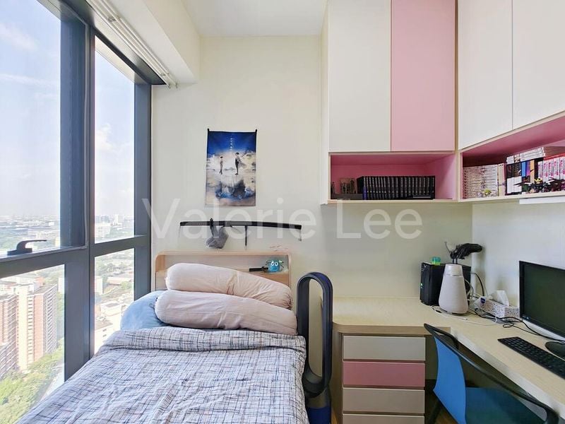 COMMONWEALTH TOWERS 4