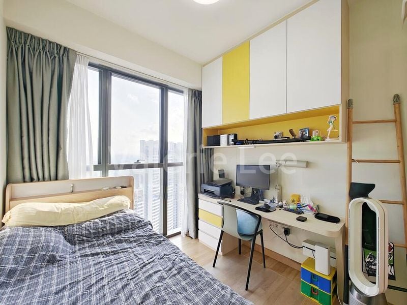 COMMONWEALTH TOWERS 8