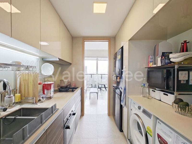 COMMONWEALTH TOWERS 10