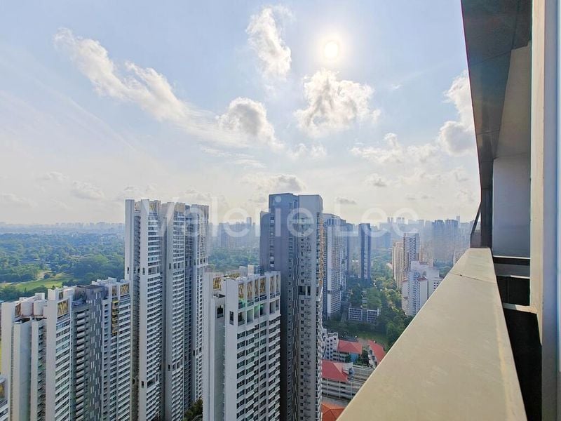 COMMONWEALTH TOWERS 11