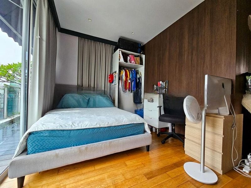 THE PEAK @ CAIRNHILL I 9