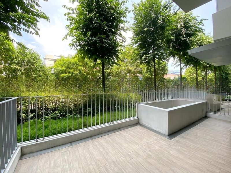 SENNETT RESIDENCE 10