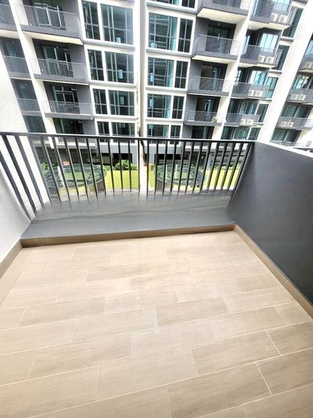 TREASURE AT TAMPINES 5