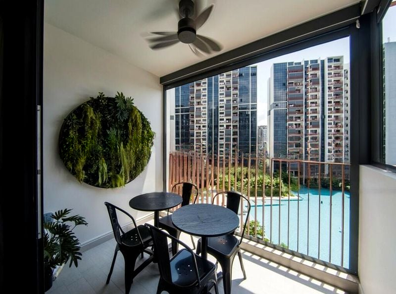 RIVERFRONT RESIDENCES 9