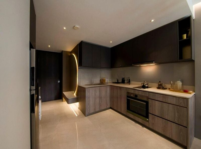 RIVERFRONT RESIDENCES 10