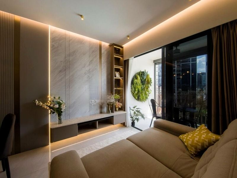 RIVERFRONT RESIDENCES 12