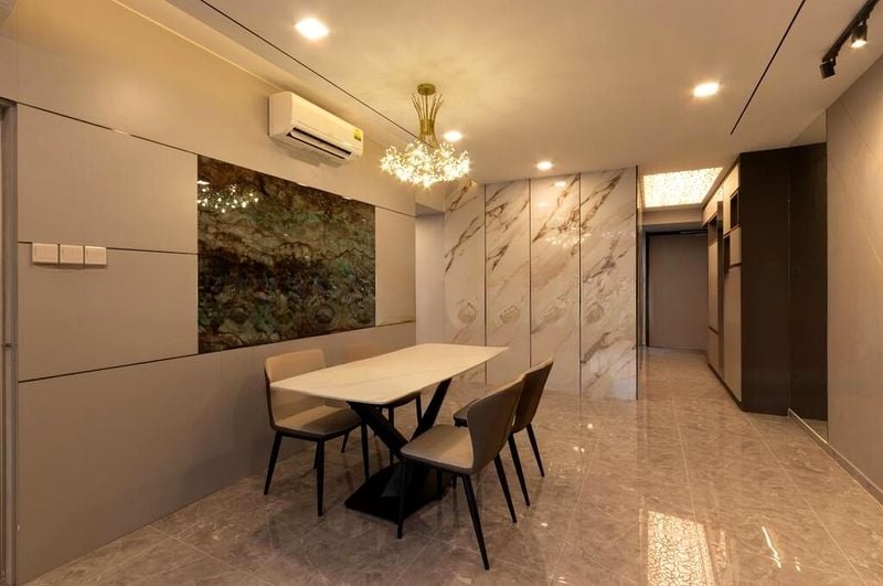 8 @ MOUNT SOPHIA 12