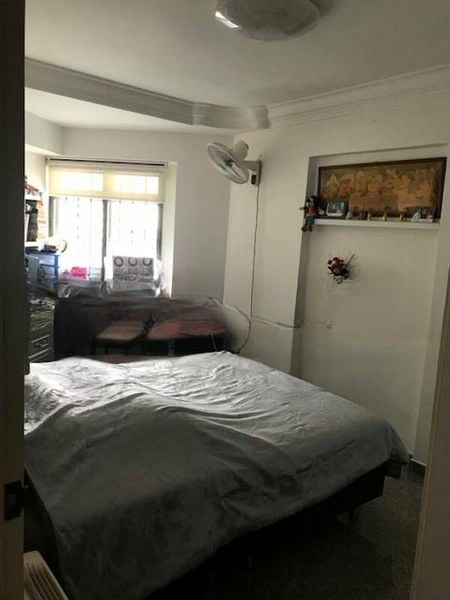 BT BATOK WEST AVE 5 4