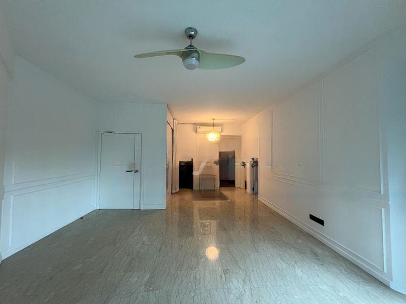 THE EDGEWATER 15