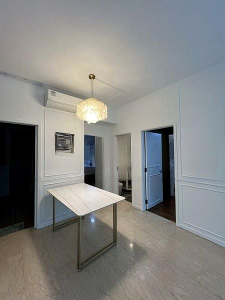 THE EDGEWATER 13