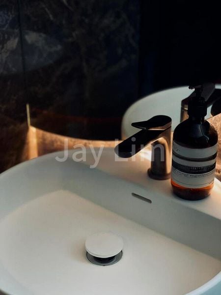 SKYLINE RESIDENCES 13