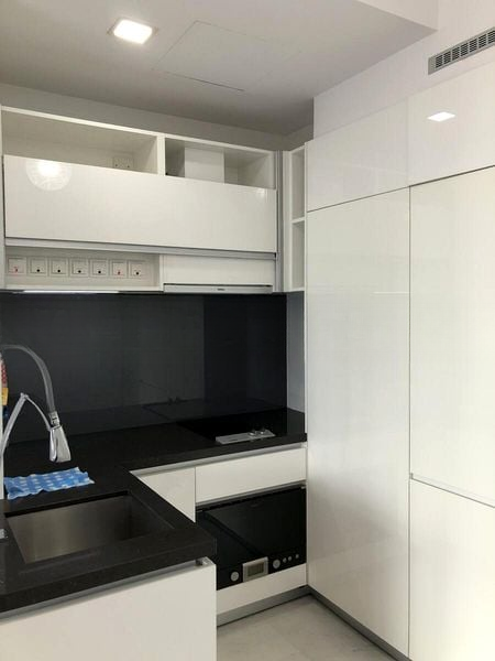 LINCOLN SUITES 5
