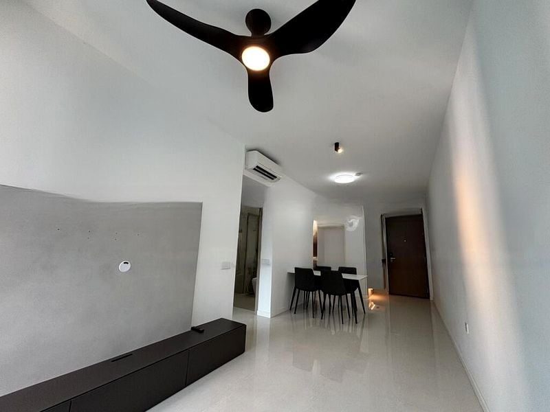 TREASURE AT TAMPINES 8