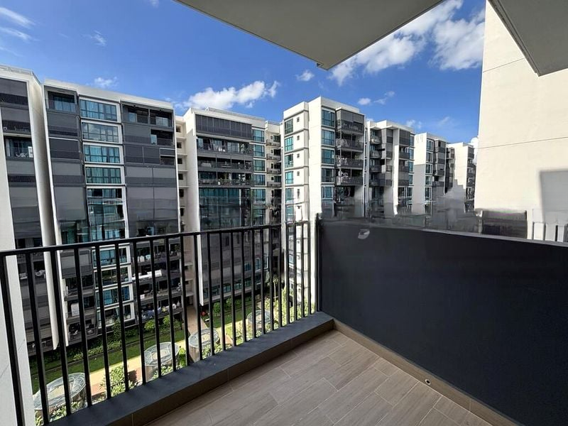 TREASURE AT TAMPINES 11