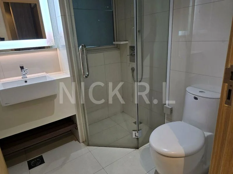 EIGHT RIVERSUITES 10