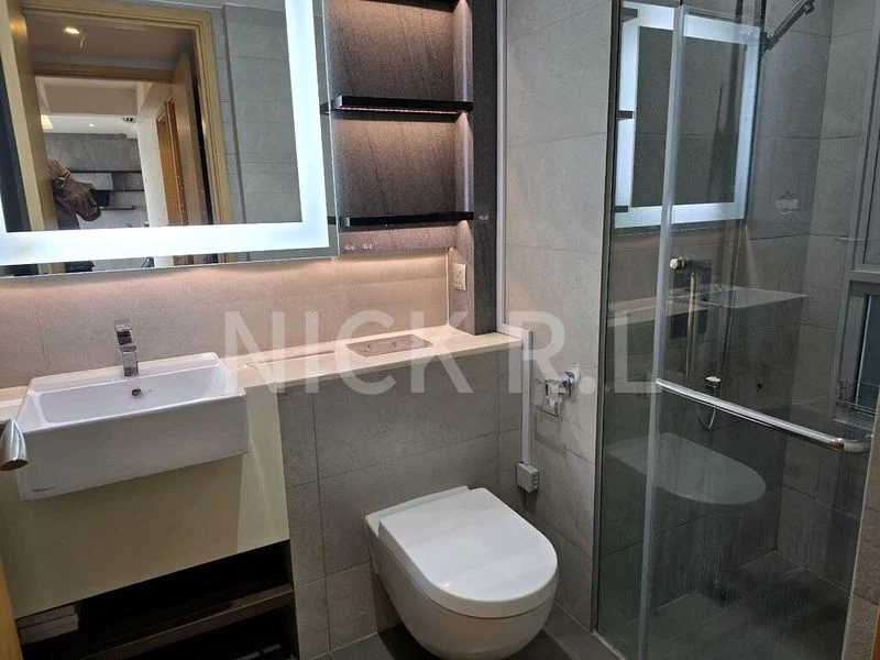 EIGHT RIVERSUITES 13