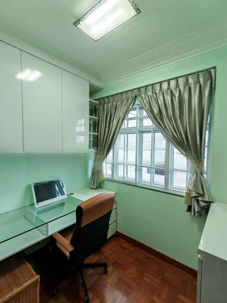8 EDEN GROVE 3