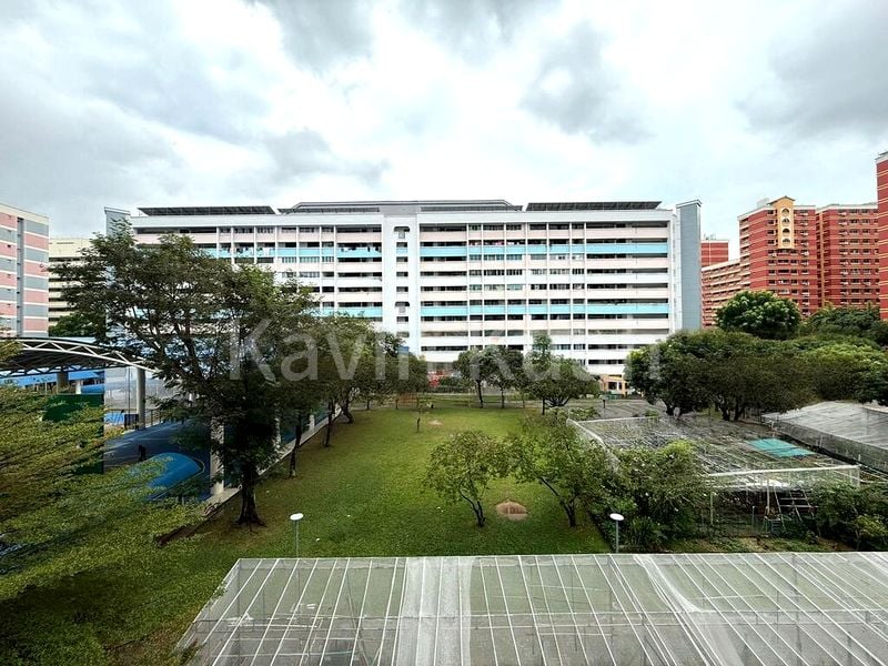 TAMPINES ST 82 2