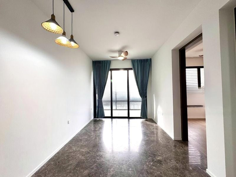 AVENUE SOUTH RESIDENCE 7