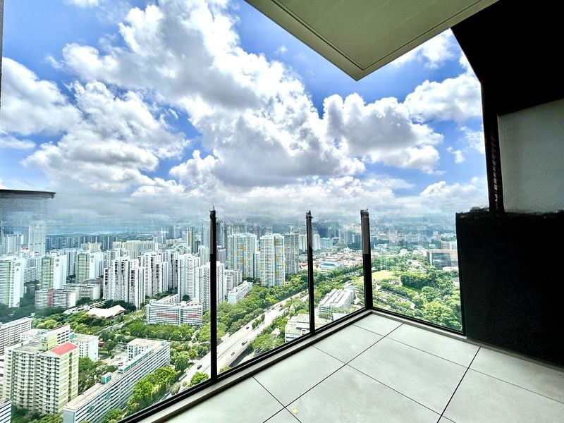 AVENUE SOUTH RESIDENCE 13