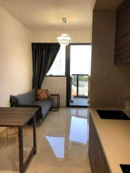 COMMONWEALTH TOWERS 8