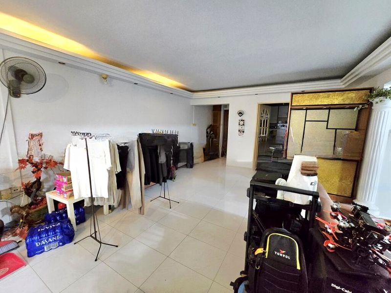 SERANGOON NTH AVE 4 9