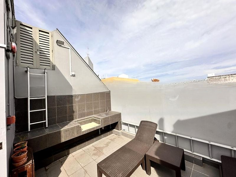 SUITES @ SIMS 1