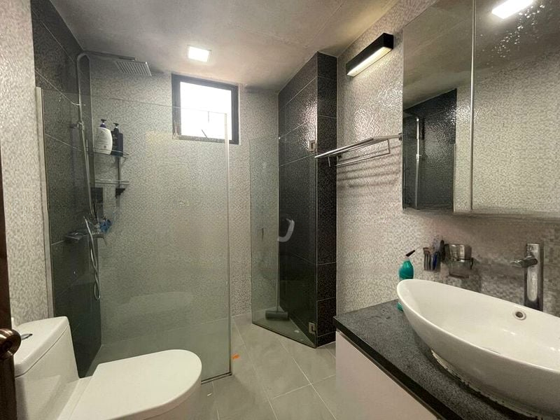REGENT HEIGHTS 8