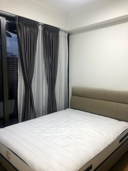 COMMONWEALTH TOWERS 4