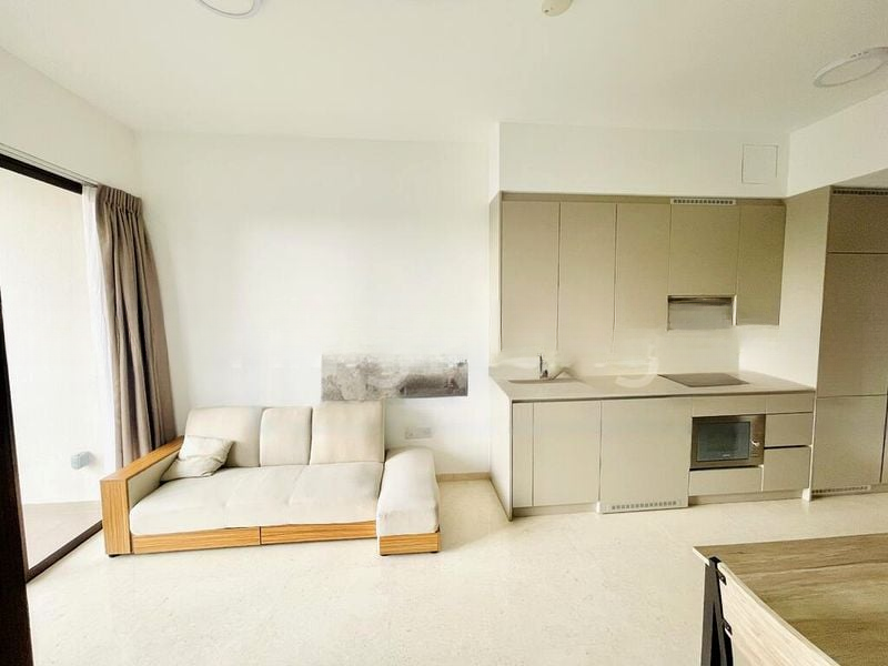 SEASIDE RESIDENCES 8