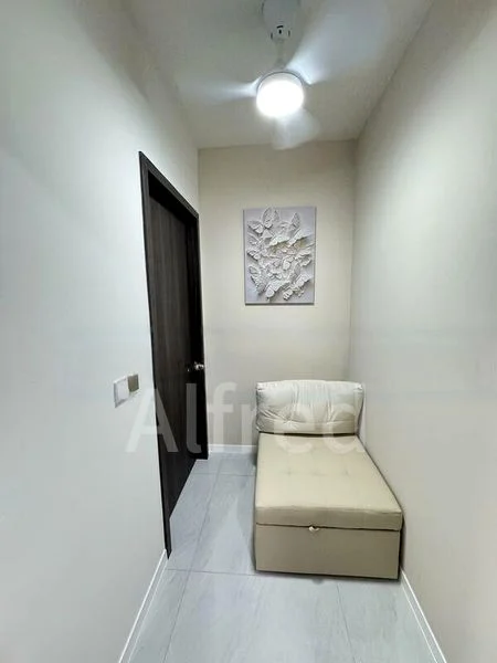 RIVERFRONT RESIDENCES 8