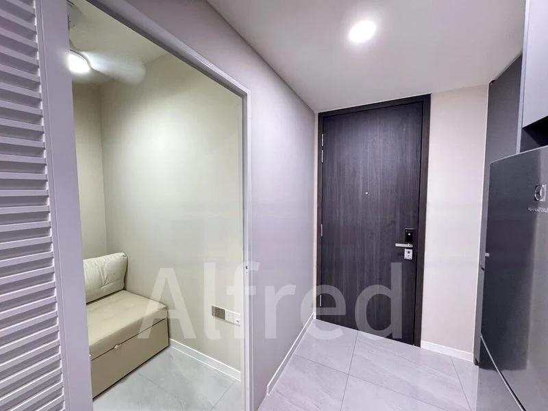 RIVERFRONT RESIDENCES 10