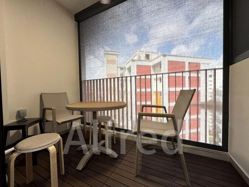 RIVERFRONT RESIDENCES 14