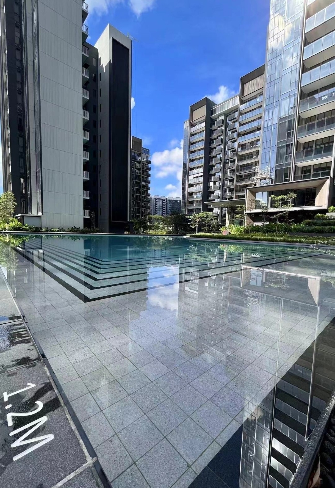 LEEDON GREEN 19