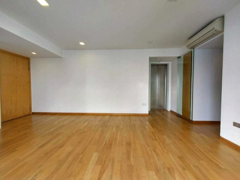 THE PEAK @ CAIRNHILL II 6