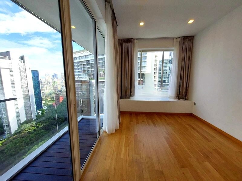 THE PEAK @ CAIRNHILL II 5