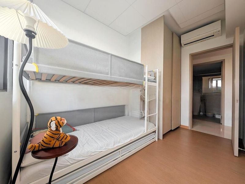 TREASURE AT TAMPINES 5