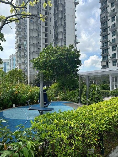 EIGHT RIVERSUITES 10