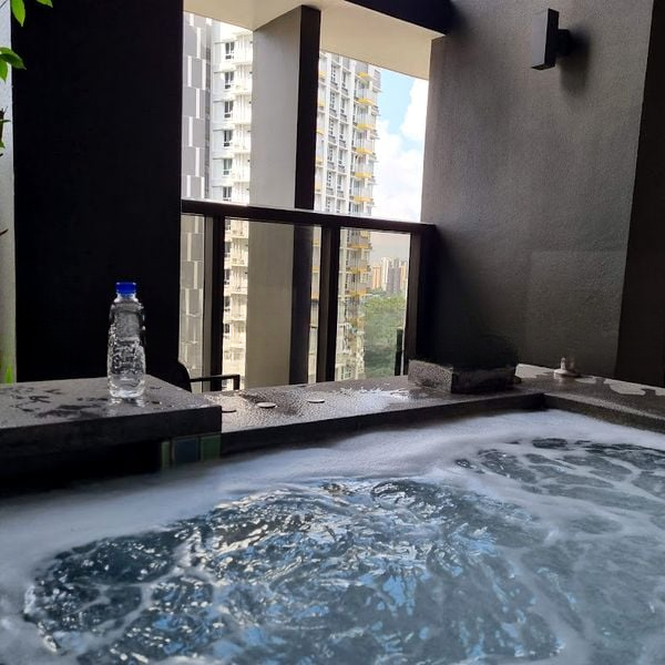 COMMONWEALTH TOWERS 13