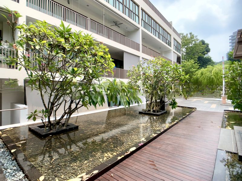 STEVENS SUITES 12