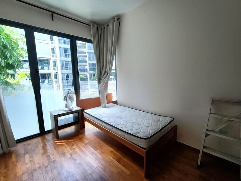 NORTH PARK RESIDENCES 5