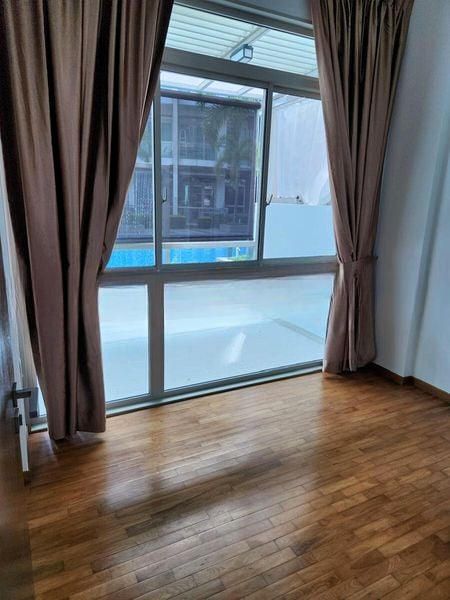 NAUNG RESIDENCE 15