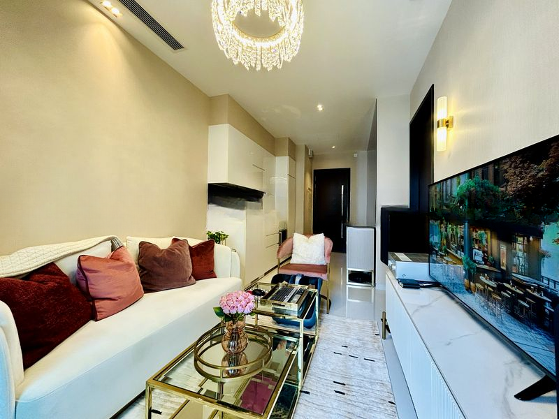 ROBIN SUITES 1