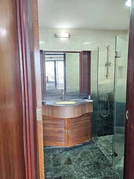 SPRINGDALE CONDOMINIUM 6