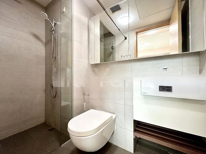 EIGHT RIVERSUITES 3